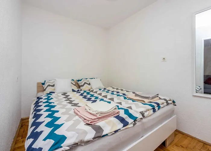 In 45273 Klenovica